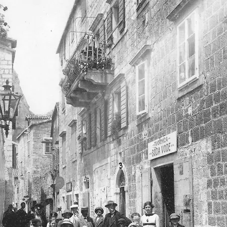 Dux Ad1735 Apartman